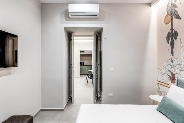 ネープルスのグレーダイヤモンド