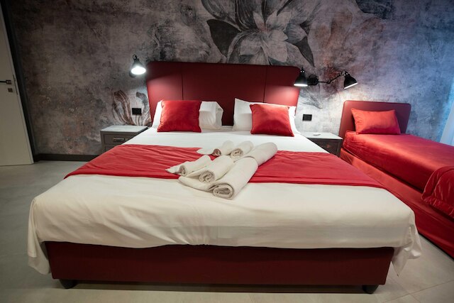 ナポリのレッドダイヤモンド