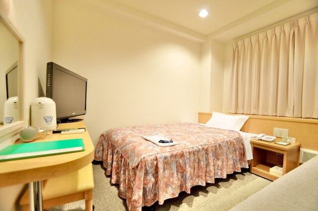 広島駅前ユニバーサルホテル新幹線口右