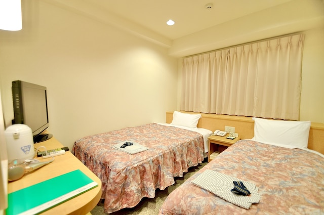 広島駅前ユニバーサルホテル新幹線口右