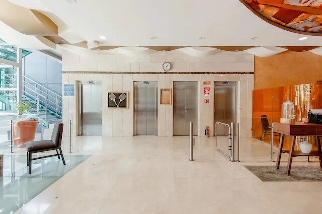 コヨアカン近くの混合部屋のベッド