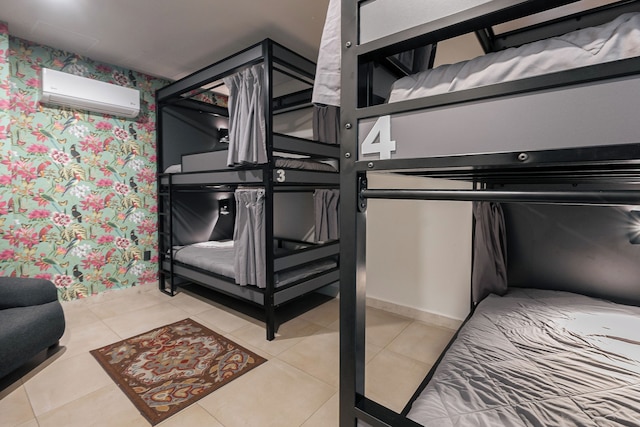 コヨアカン近くの混合部屋のベッド