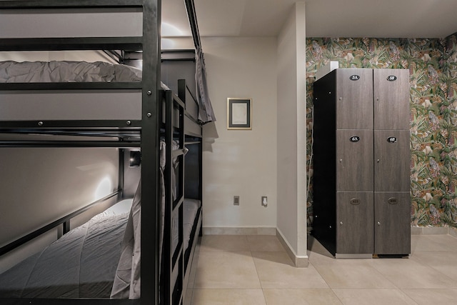 コヨアカン近くの混合部屋のベッド