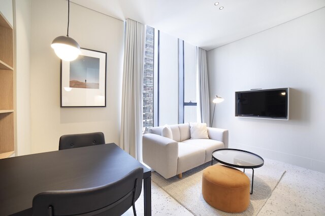 アップサイドリビングビジネストラベルのエグゼクティブスタジオ