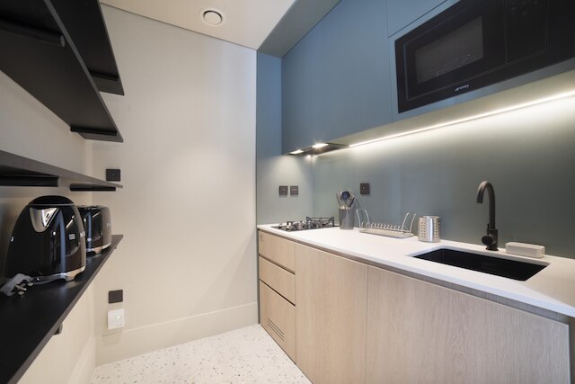 アップサイドリビングビジネストラベルのエグゼクティブスタジオ