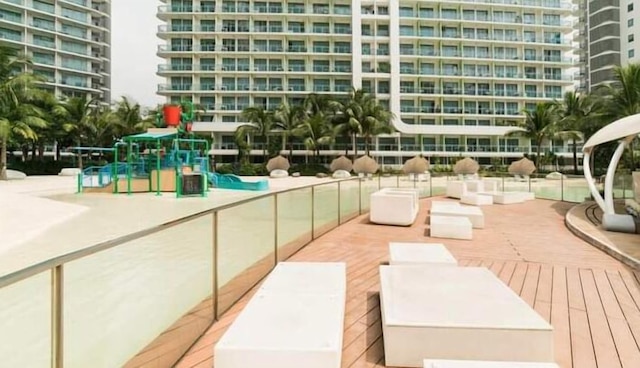 アズレビーイアン