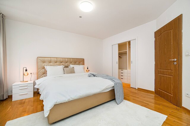 ラヴィッシュ アンド シック デュプレックスアパートメント フォー ファミリーズ アンド カップルズ