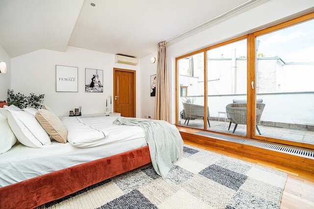 ラヴィッシュ アンド シック デュプレックスアパートメント フォー ファミリーズ アンド カップルズ