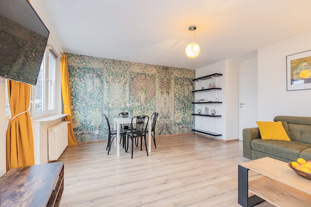 ショートステイポーランド ボニフラテルスカ B149