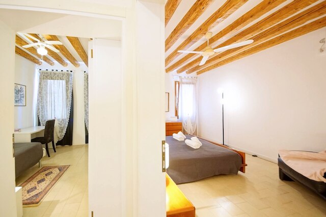 ドルチェヴィータアパートメントN.489