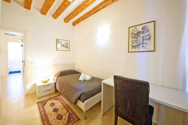 ドルチェヴィータアパートメントN.489