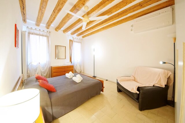 ドルチェヴィータアパートメントN.489