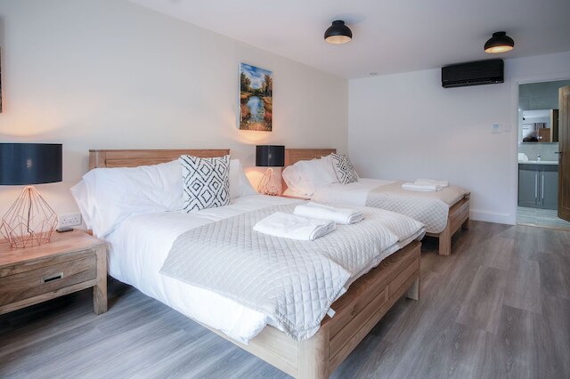 ザ スリーピング ジャイアント - ペン ワイ カエ イン