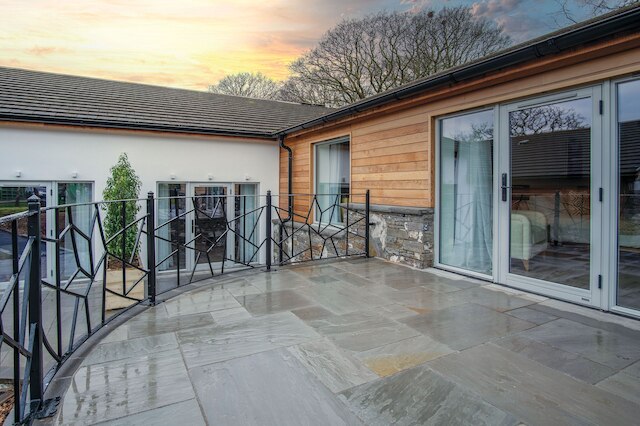 ザ スリーピング ジャイアント - ペン ワイ カエ イン