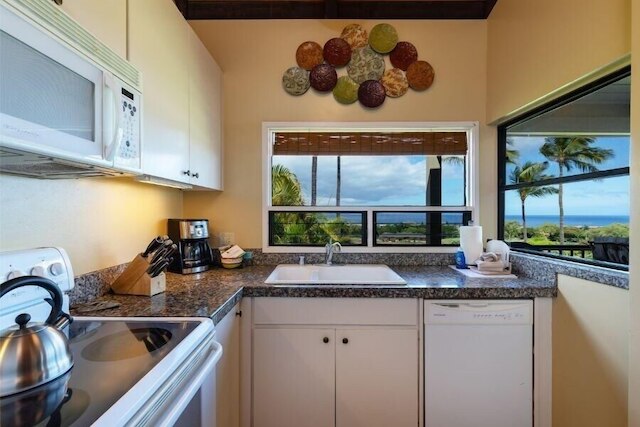 ワイレア エコル, #312 1 ベッドルーム コンド バイ レッドオーニング