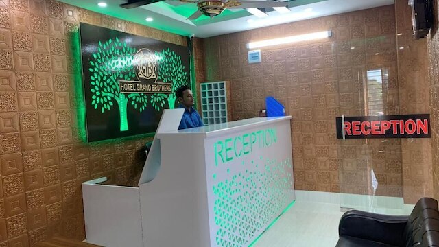 Hotel Grand Brothers -> ホテルグランドブラザース