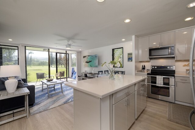 Kuic146w 1 ベッドルーム コンド バイ レッドオーニング