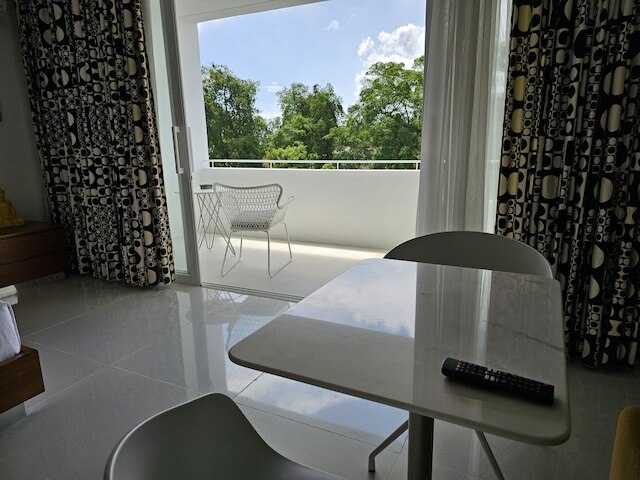 ルナ 2 スミニャック バイ プレミア ホスピタリティ アジア