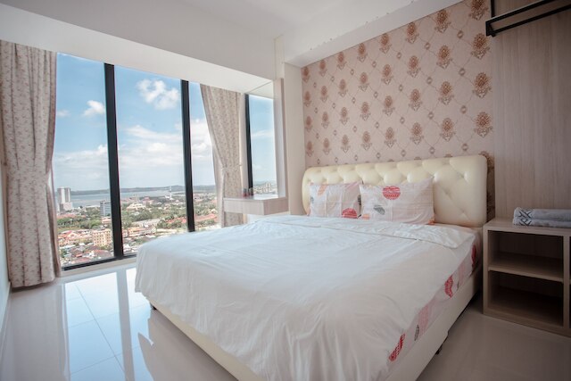 マイスターシュタット・ポルックス・ハビビエ・パラムマンション