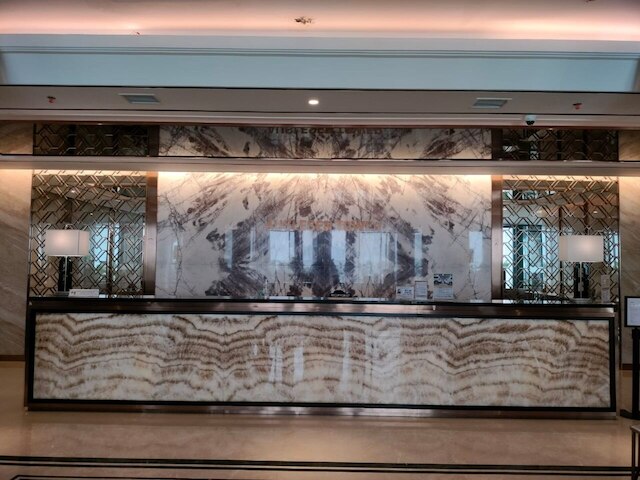 マイスターシュタット・ポルックス・ハビビエ・パラムマンション