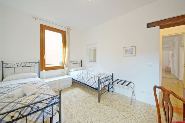 ドルチェヴィータアパートメンツN. 374