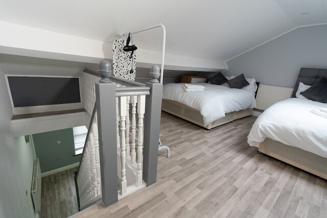 シティーセンターモダン4人用アパート