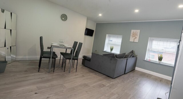 シティーセンターモダン4人用アパート