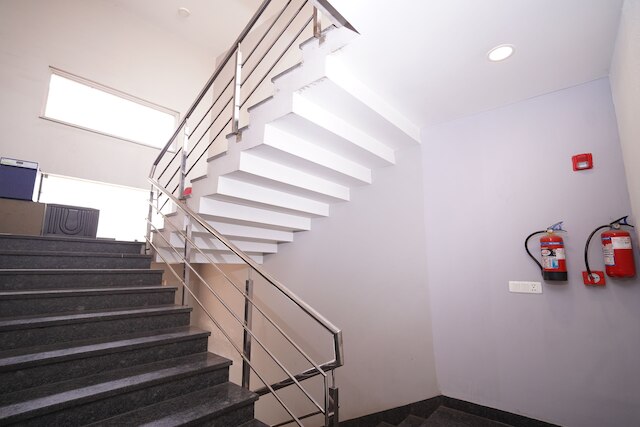 ホテル・ライフ・コーポレート・スイーツ - キルティ・ナガー