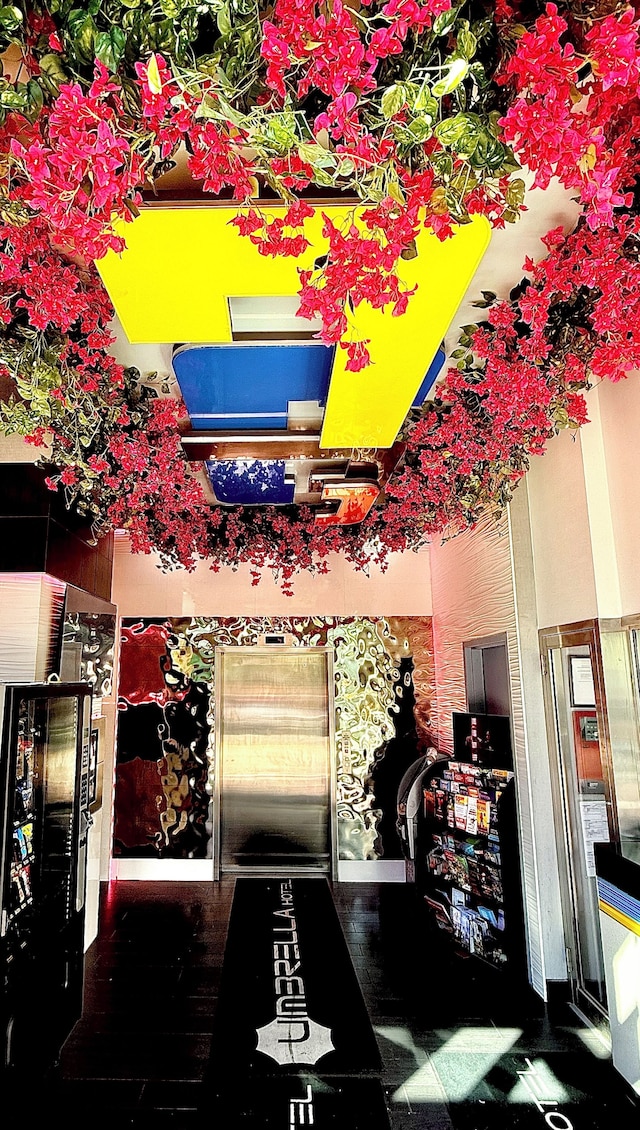 アンブレラ・ホテル