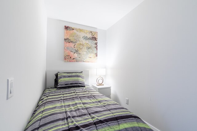 チャーミングヨークビルコンド