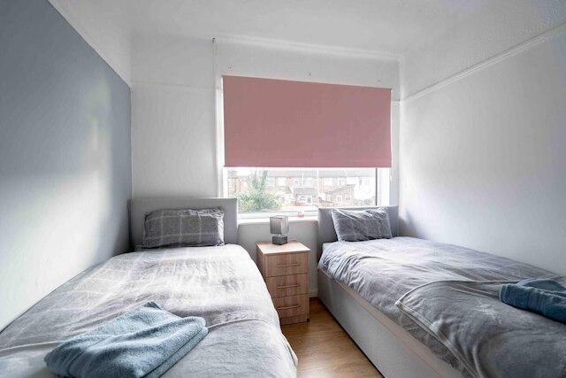 モダン２ベッドルーム・ハウス・リバプール・エインツリー病院近く