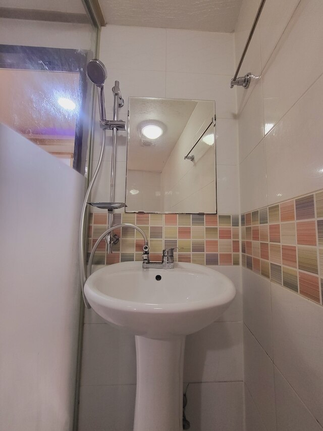 2U HOSTEL & GUEST HOUSE