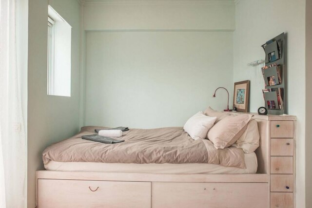 パルテノンの景色を楽しむ、中心部の晴れたフラット