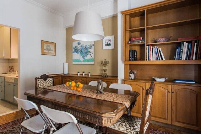 シンタグマの近くの古典的な美しい100m2の快適な