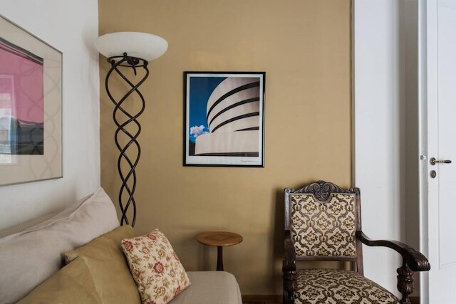 シンタグマの近くの古典的な美しい100m2の快適な