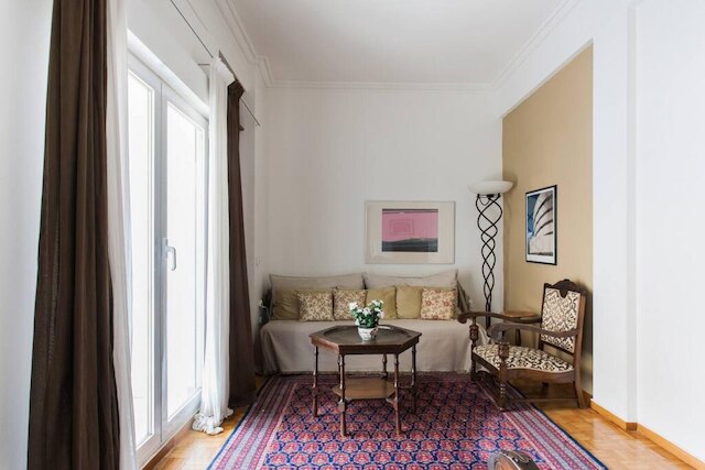 シンタグマの近くの古典的な美しい100m2の快適な