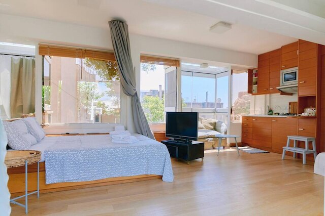 屋上アパートメントの360ビュー付きパティオ