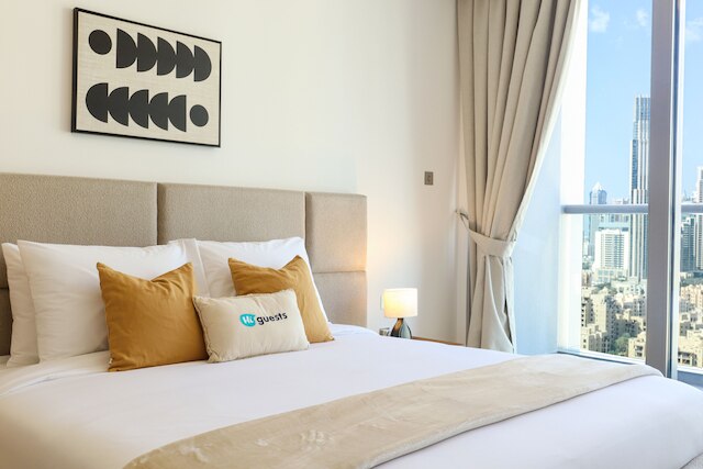 HiGuests - ザ・スターリング・バイ・オムニヤット