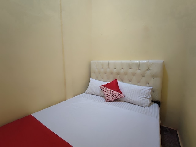 スーパー OYO 93591 ペンギナパン DVN & TMY パンカラン バライ