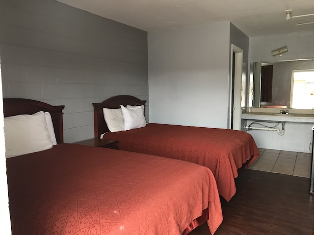 スカイ・イン・ホテル