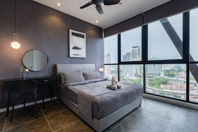 KLCCモダンミュージカルスタイル5パックススカーレットスイート