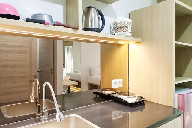 ホーミースタジオ・アット・タマンメラティシンダウアディアパート