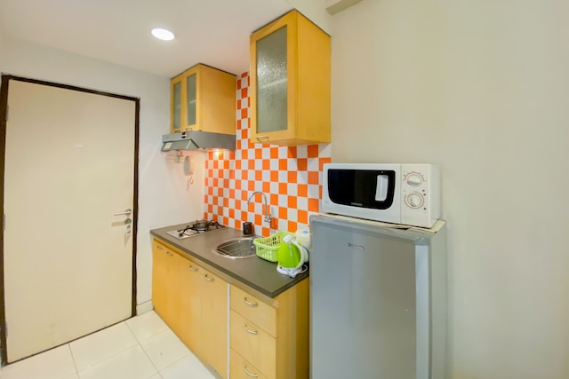 快適でミニマリストスタジオタマンサリスディールマンアパートメント