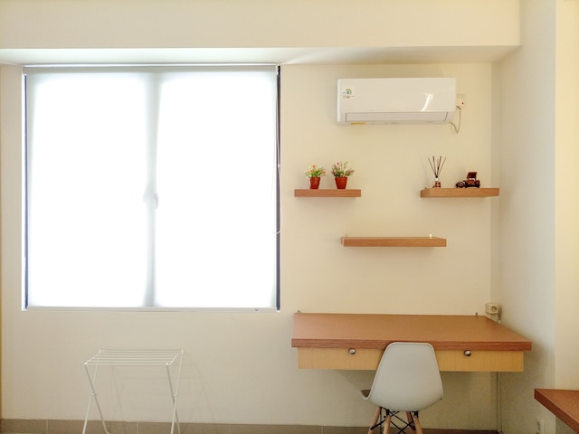 アルトゥズセツルアンヨギャカルタアパートメントの居心地の良いスタジオルーム