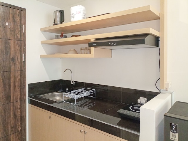 アルトゥズセツルアンヨギャカルタアパートメントの居心地の良いスタジオルーム