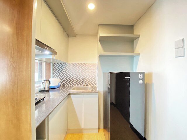 タマンサリラグランデのモダンスタジオルームアパートメント