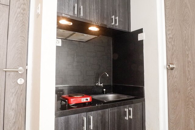 スラバヤのタマンメラティで穏やかでリラックスしたスタジオアパート