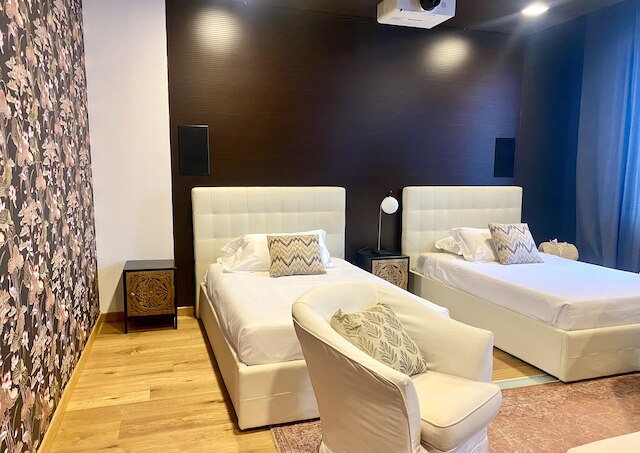 イントミラン I アパートメントギャラリアデルコルソ