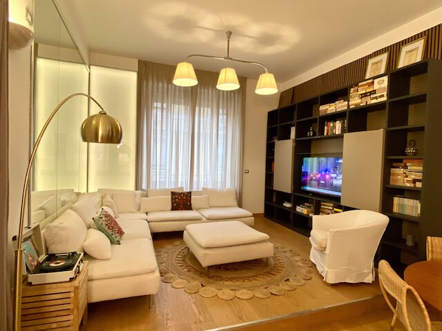 イントミラン I アパートメントギャラリアデルコルソ