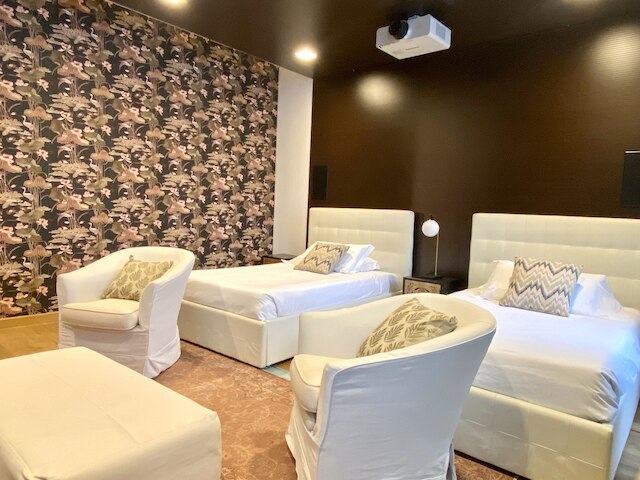 イントミラン I アパートメントギャラリアデルコルソ